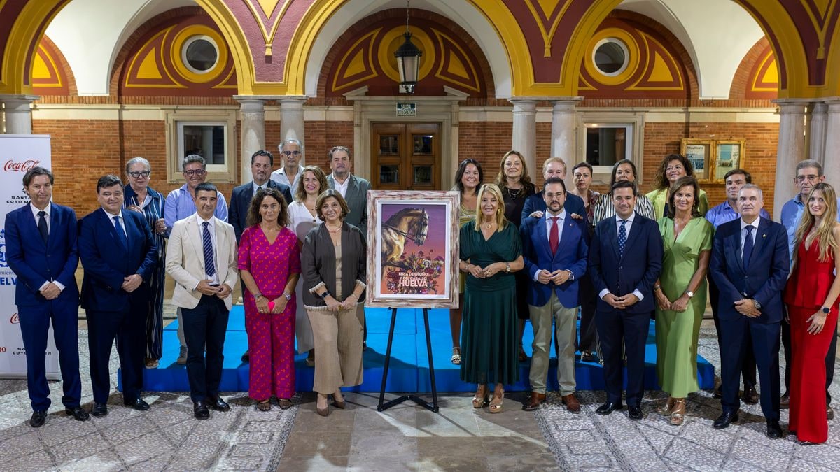 Imagen ilustrativa: un recinto ferial con casetas blancas y una pista de exhibiciones al atardecer